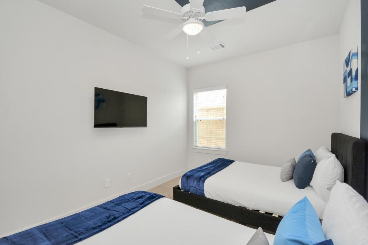 Casa Azure - New Modern 3 Bedroom Med Center, Nrg, Uh هيوستن المظهر الخارجي الصورة