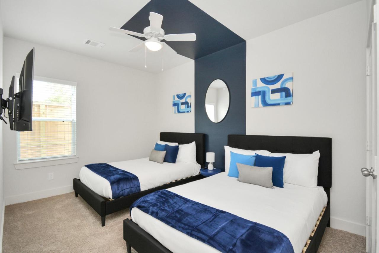 Casa Azure - New Modern 3 Bedroom Med Center, Nrg, Uh هيوستن المظهر الخارجي الصورة